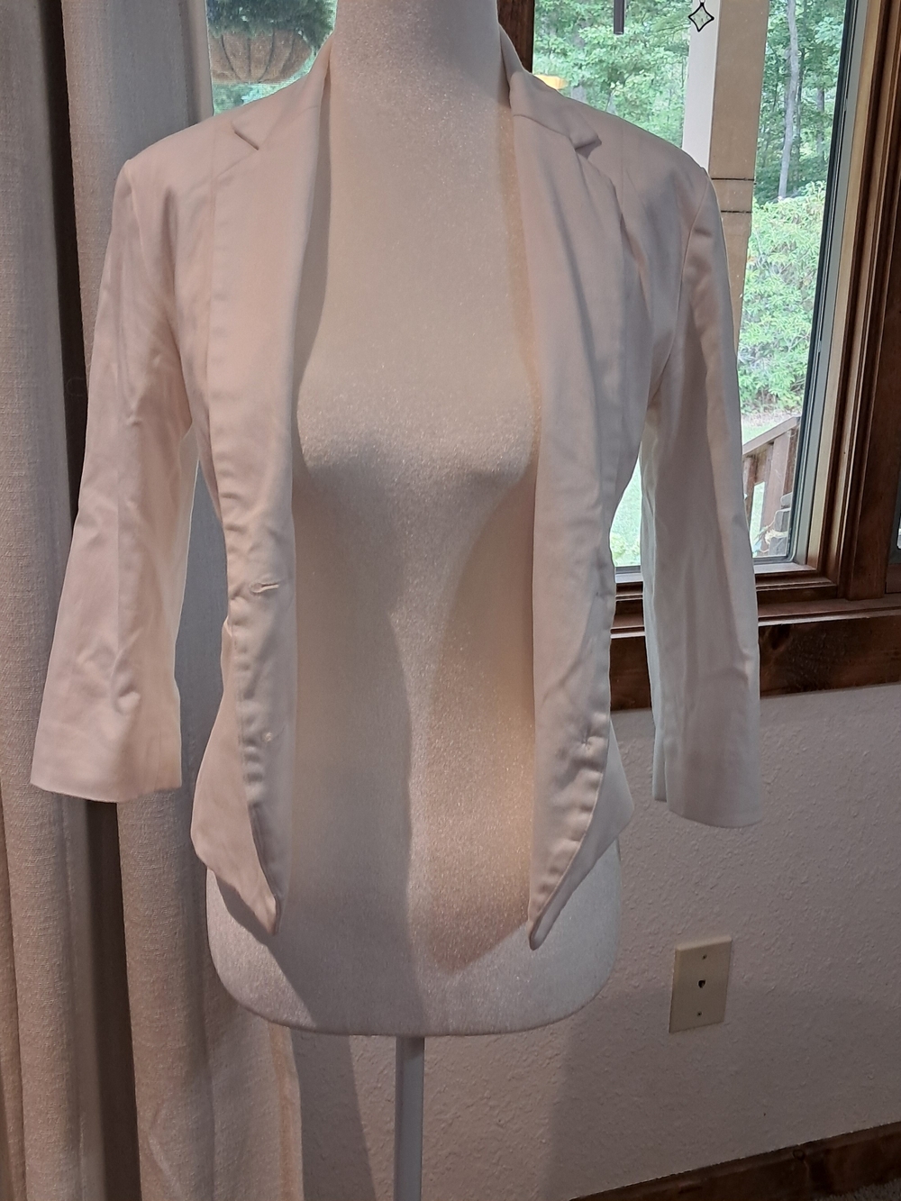 Express Women's White Open-Front Tailored Blazer